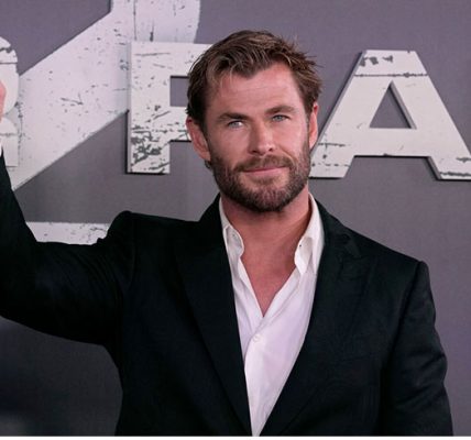 Chris Hemsworth's Language Struggles: A Humorous Tale at the Extraction 2 Premiere in Madrid