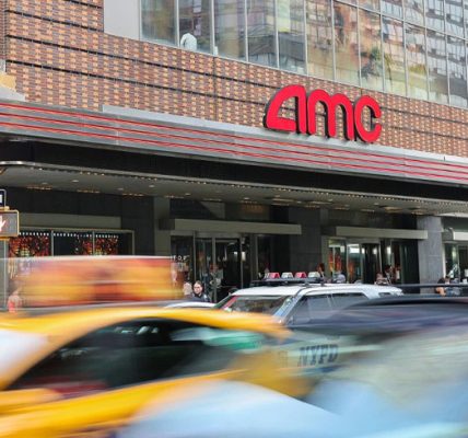AMC Soars as U.S. Court Blocks Stock Conversion Plan, Delighting Investors