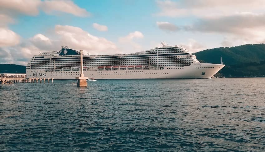 royal caribbean cruise man overboard